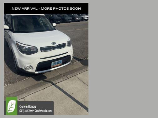 Clear White 2017 Kia Soul +