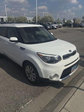Clear White 2017 Kia Soul +