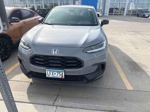 Urban Gray Pearl 2024 Honda HR-V AWD Sport