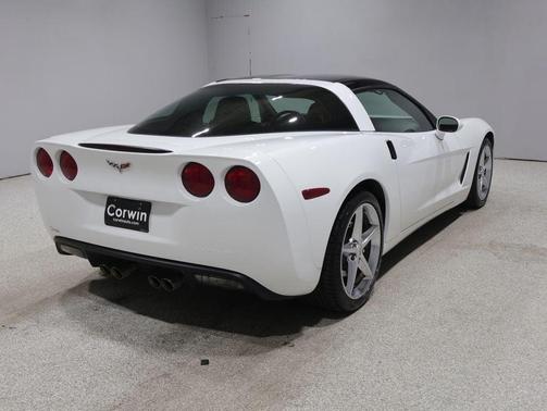 Arctic White 2012 Chevrolet Corvette Base