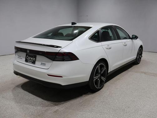 Platinum White Pearl 2023 Honda Accord Hybrid Sport
