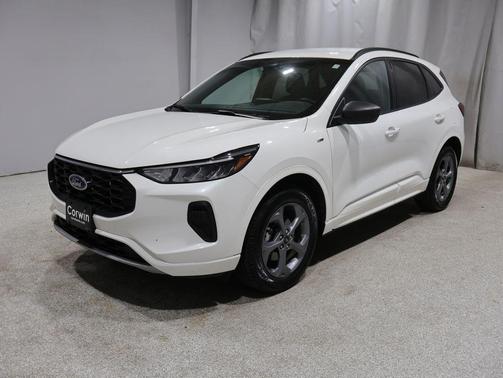 Star White Metallic Tri-Coat 2024 Ford Escape ST-Line
