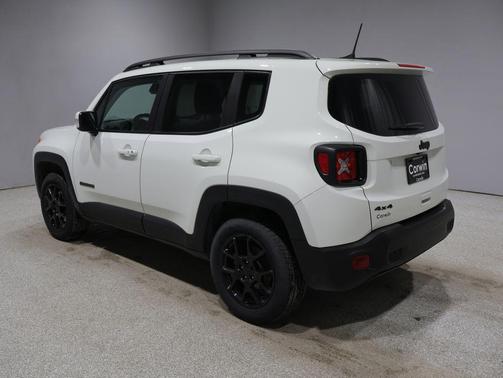 Alpine White Clearcoat 2020 Jeep Renegade Latitude