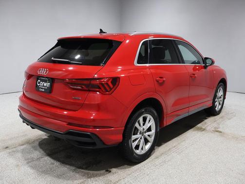 2024 Audi Q3 Premium 45 TFSI S line quattro Tiptronic