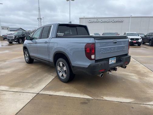 Sonic Gray Pearl 2024 Honda Ridgeline RTL