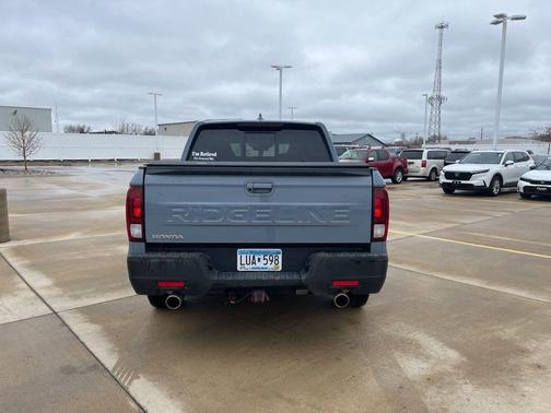 Sonic Gray Pearl 2024 Honda Ridgeline RTL