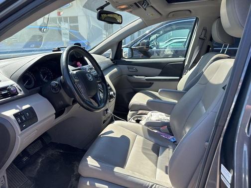 Polished Metal 2013 Honda Odyssey EX-L
