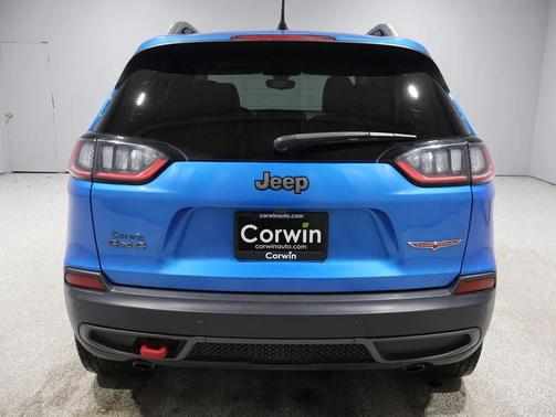 2020 Jeep Cherokee Trailhawk