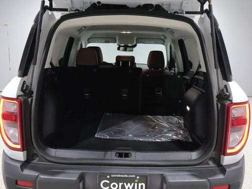 Oxford White 2025 Ford Bronco Sport Outer Banks