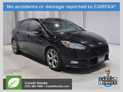 Shadow Black 2018 Ford Focus ST