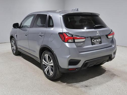 Labrador Black Pearl 2025 Mitsubishi Outlander Sport 2.0