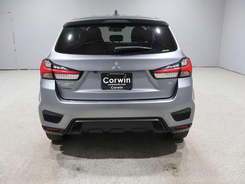 Labrador Black Pearl 2025 Mitsubishi Outlander Sport 2.0