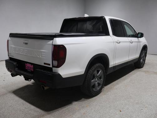 Platinum White Pearl 2025 Honda Ridgeline TrailSport
