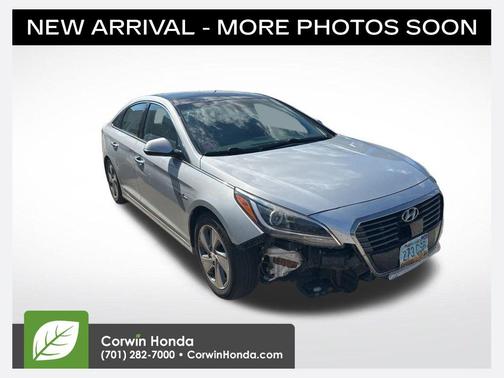 Ion Silver 2017 Hyundai SONATA Hybrid Limited