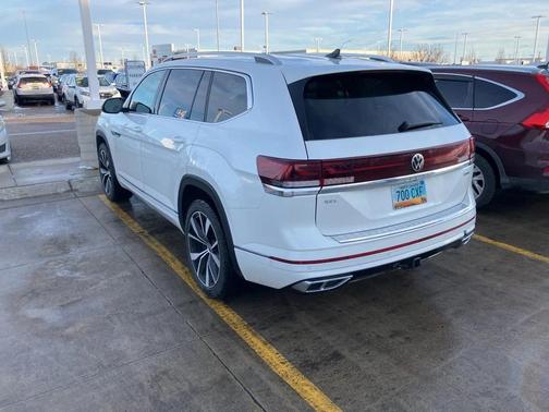 2024 Volkswagen Atlas 2.0T SEL Premium R-Line 4MOTION