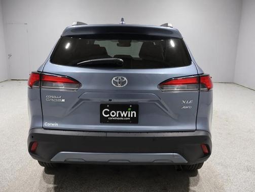 2023 Toyota Corolla Cross XLE
