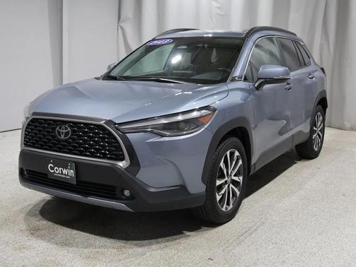 2023 Toyota Corolla Cross XLE