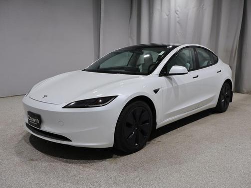 Pearl White Multi-Coat 2024 Tesla Model 3 Long Range