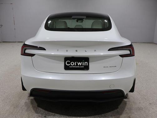 Pearl White Multi-Coat 2024 Tesla Model 3 Long Range