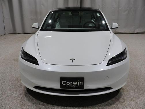 Pearl White Multi-Coat 2024 Tesla Model 3 Long Range