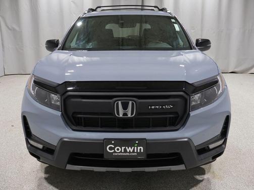 Platinum White Pearl 2024 Honda Passport AWD TrailSport