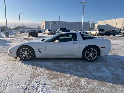 2001 Chevrolet Corvette Base