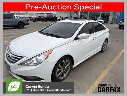 Pearl White 2014 Hyundai SONATA SE