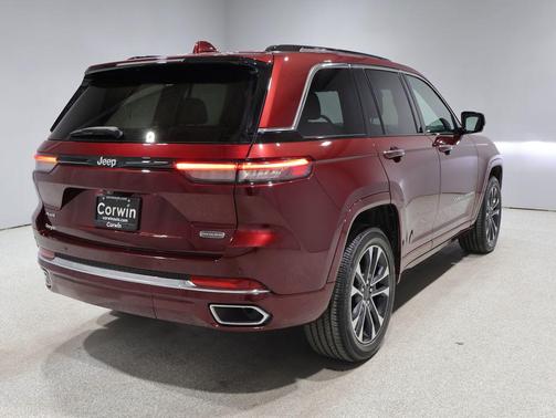 Velvet Red Pearlcoat 2022 Jeep Grand Cherokee Overland