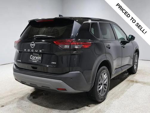 2022 Nissan Rogue S