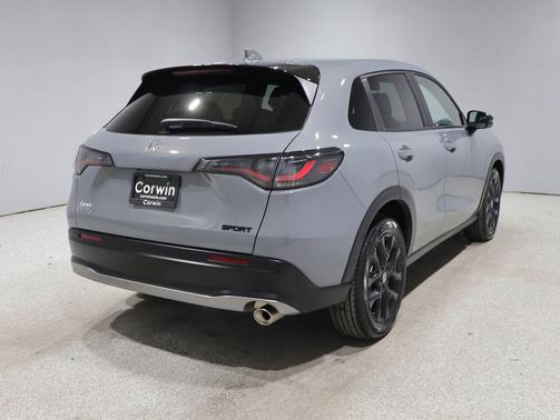 Urban Gray Pearl 2025 Honda HR-V AWD Sport