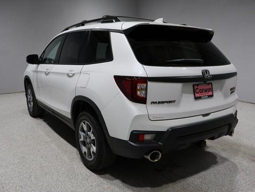 2023 Honda Passport AWD TrailSport