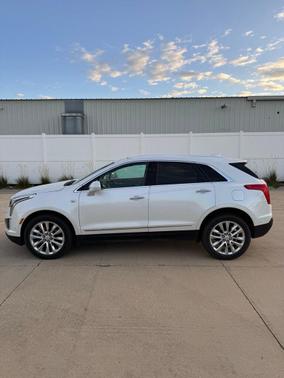 2017 Cadillac XT5 Platinum