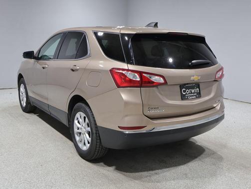 Sandy Ridge Metallic 2018 Chevrolet Equinox LT