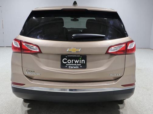 Sandy Ridge Metallic 2018 Chevrolet Equinox LT