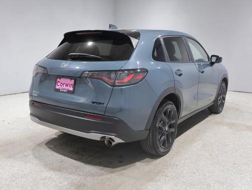 Nordic Forest Pearl 2024 Honda HR-V AWD Sport