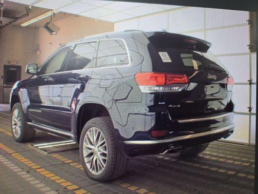 True Blue Pearl 2018 Jeep Grand Cherokee Summit