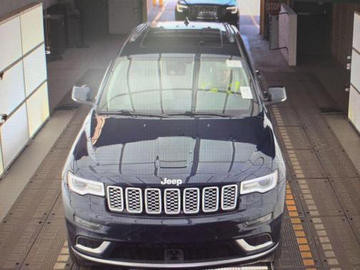 True Blue Pearl 2018 Jeep Grand Cherokee Summit