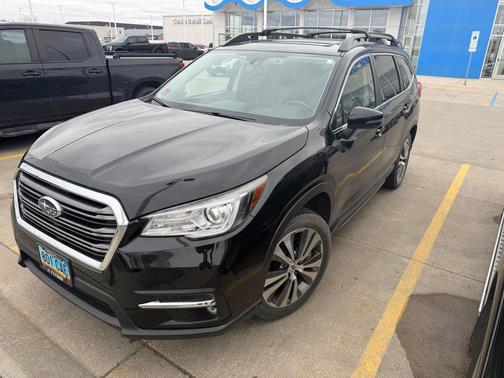 Crystal Black Silica 2020 Subaru Ascent Limited 7-Passenger