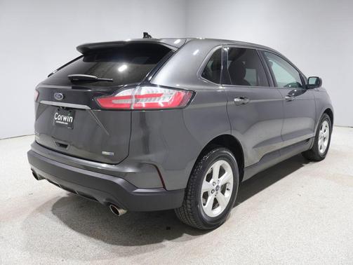 Magnetic 2019 Ford Edge SE
