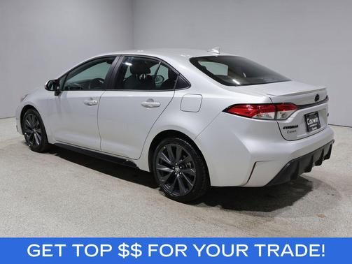 Classic Silver Metallic 2025 Toyota Corolla SE