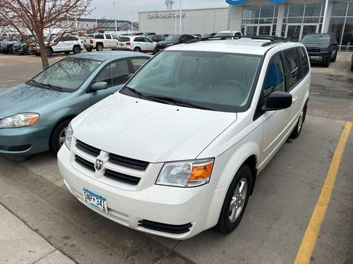 Stone White 2010 Dodge Grand Caravan SE