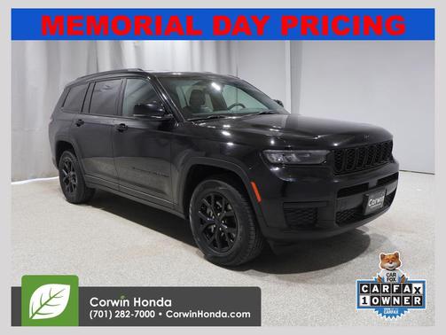 Diamond Black Crystal Pearlcoat 2024 Jeep Grand Cherokee L Altitude