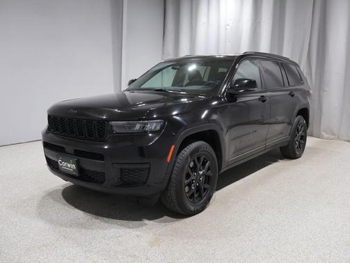 Diamond Black Crystal Pearlcoat 2024 Jeep Grand Cherokee L Altitude