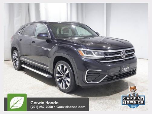 Deep Black Pearl 2023 Volkswagen Atlas Cross Sport 3.6L V6 SEL Premium R-Line