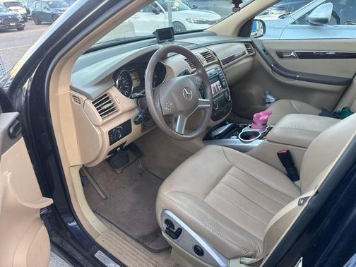Blue 2010 Mercedes-Benz R-Class 4MATIC