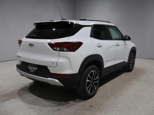 Summit White 2025 Chevrolet Trailblazer LT