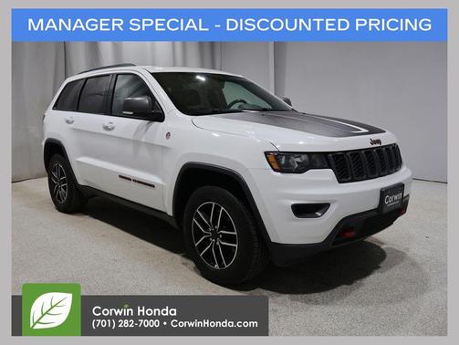 Bright White Clearcoat 2021 Jeep Grand Cherokee Trailhawk