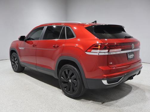 2024 Volkswagen Atlas Cross Sport 2.0T SE w/Technology 4MOTION