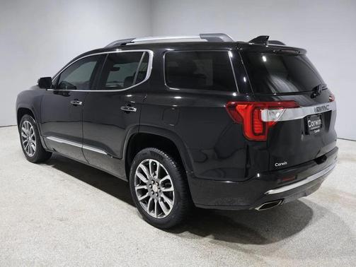 2022 GMC Acadia Denali