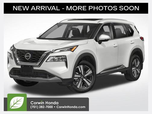 Pearl White Tricoat 2023 Nissan Rogue SL